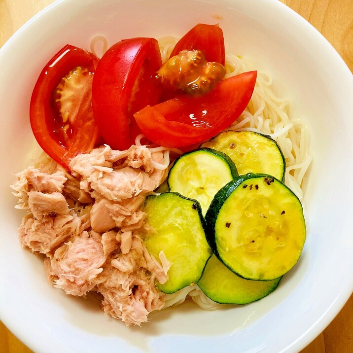 ズッキーニの炒め方付き☆時短でさわやかそうめん